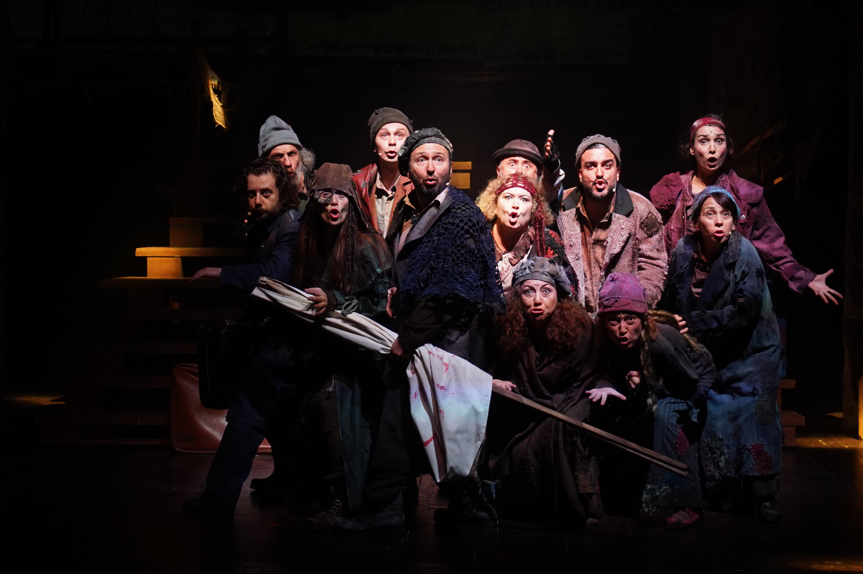 İBB’den tiyatrolara destek: Yerinde İzle